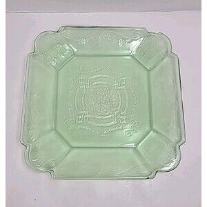 VTG 2 Lorain uranium Green Luncheon Plates By Indiana Glass 7.75" 1930's Chips